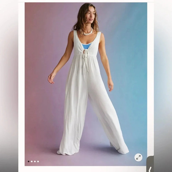 Free People Dresses & Skirts - FREE PEOPLE NWT jumper S